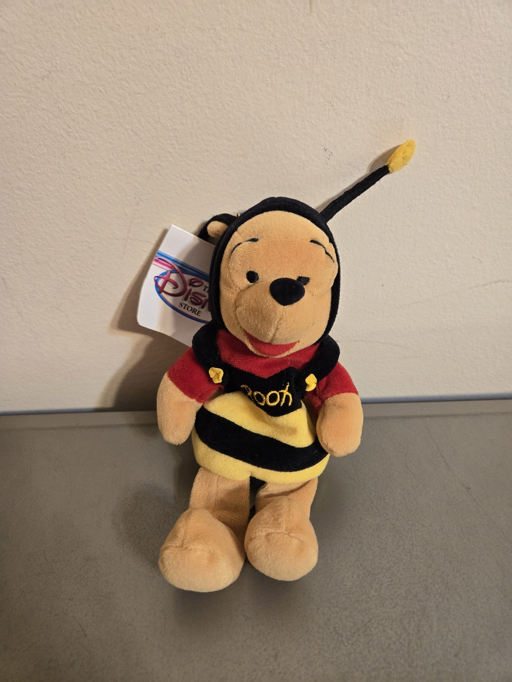 Vintage Disney Store Winnie the Pooh Bumble Bee Mini Bean Bag Plush (8”)